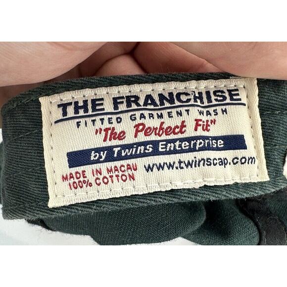 Notre Dame‎ The Franchise Twin Enterprises Green Fitted Ball Cap Hat Size Small - Picture 6 of 7